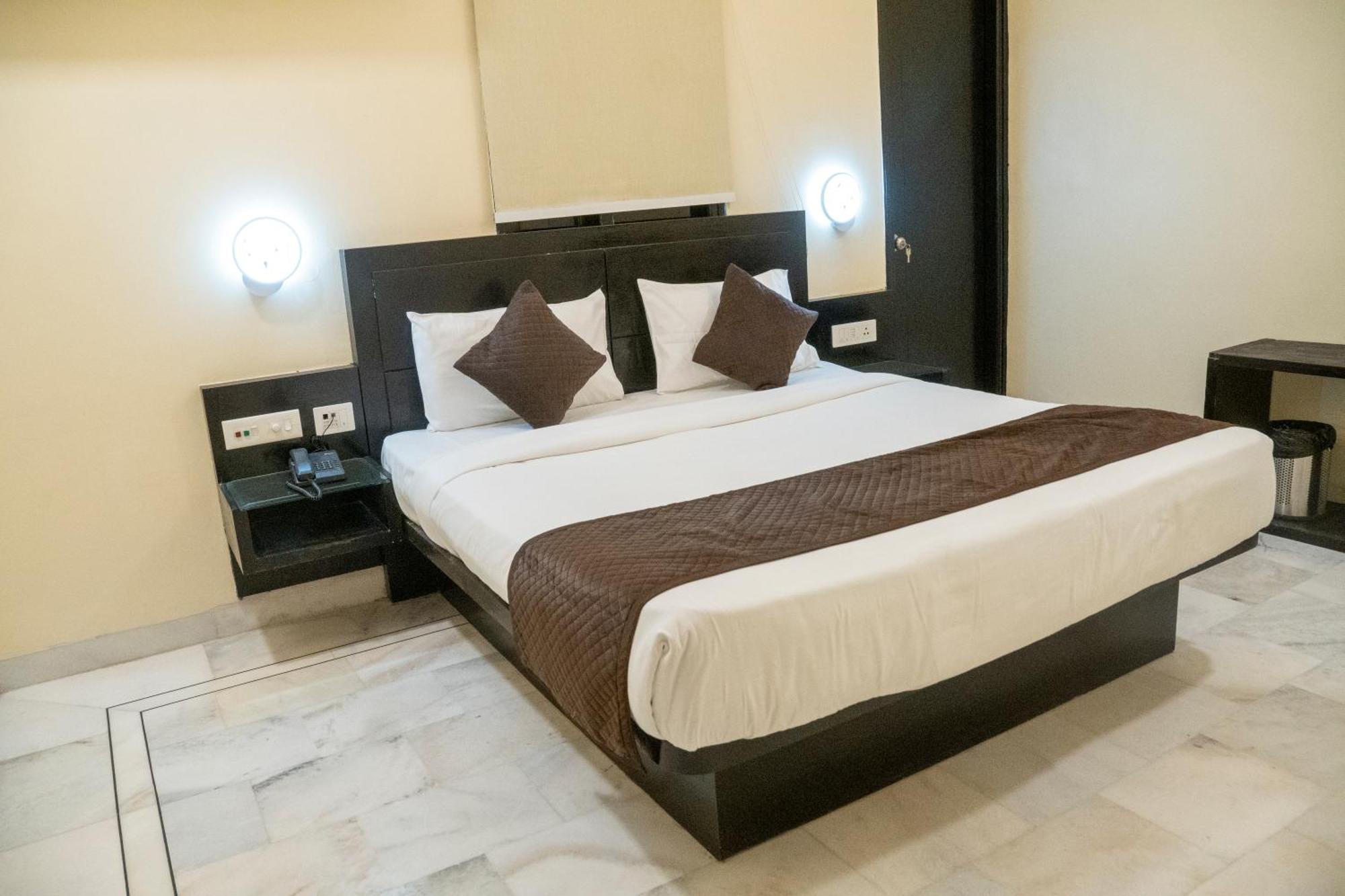 Hotel Sun Grand Agra  Eksteriør bilde